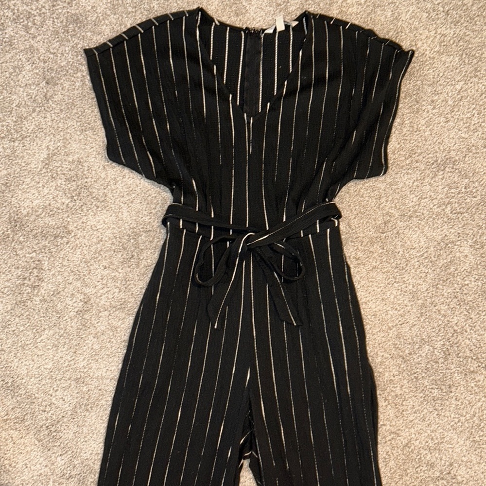 Black and white jumpsuit. Ankle length!